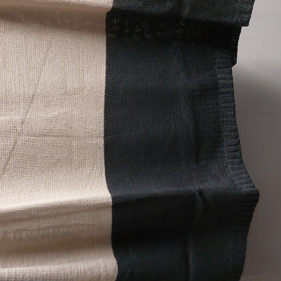 Sweater one size 3-4 sleeve - Picture 2 of 10